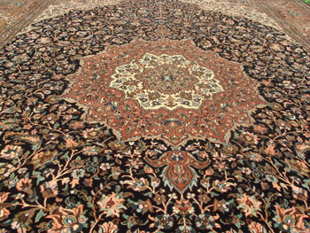 Правильная химическая чистка персидских ковров ручной работы